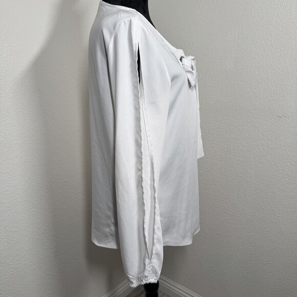Xoxo White Long Sleeve Blouse With Front Tie & Slit Sleeves Medium‎ - Picture 4 of 8